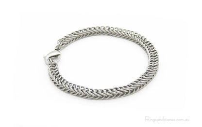 Mans chainmaille stainless steel chain bracelet
